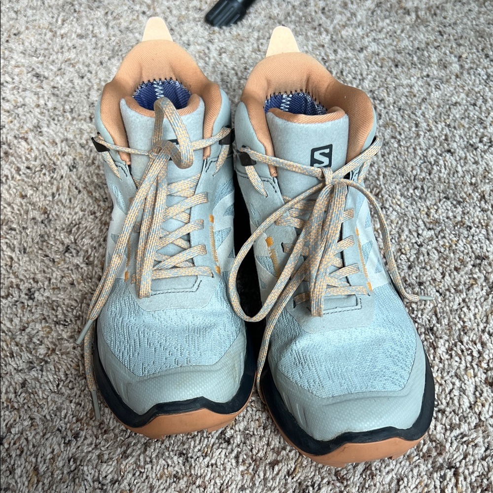 Salomon Light Gray and Tan Trail Shoes. Gore-tex